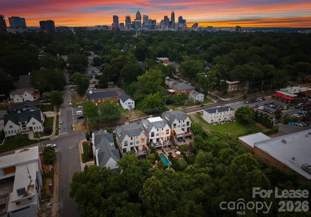 812 Ideal Way Charlotte NC 28203