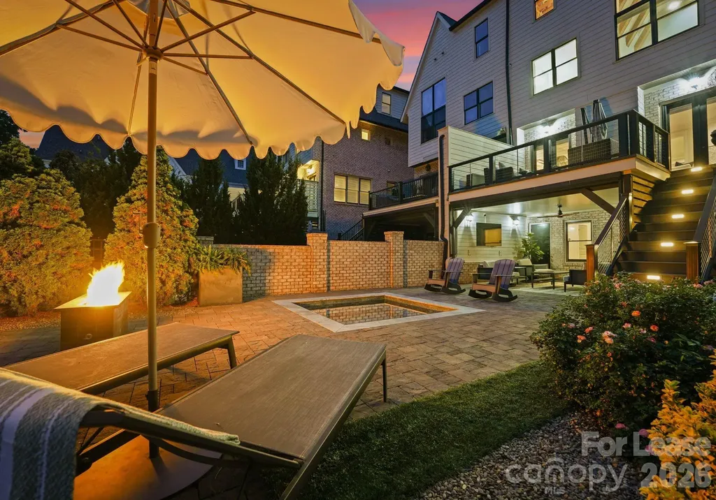 812 Ideal Way Charlotte NC 28203