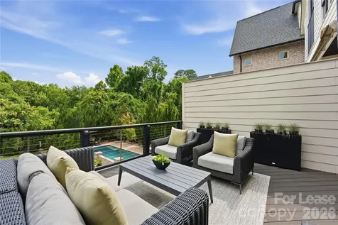 812 Ideal Way Charlotte NC 28203