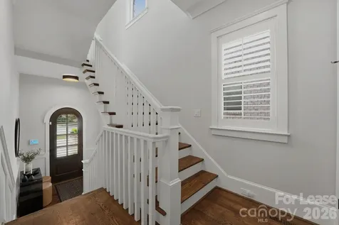 812 Ideal Way Charlotte NC 28203