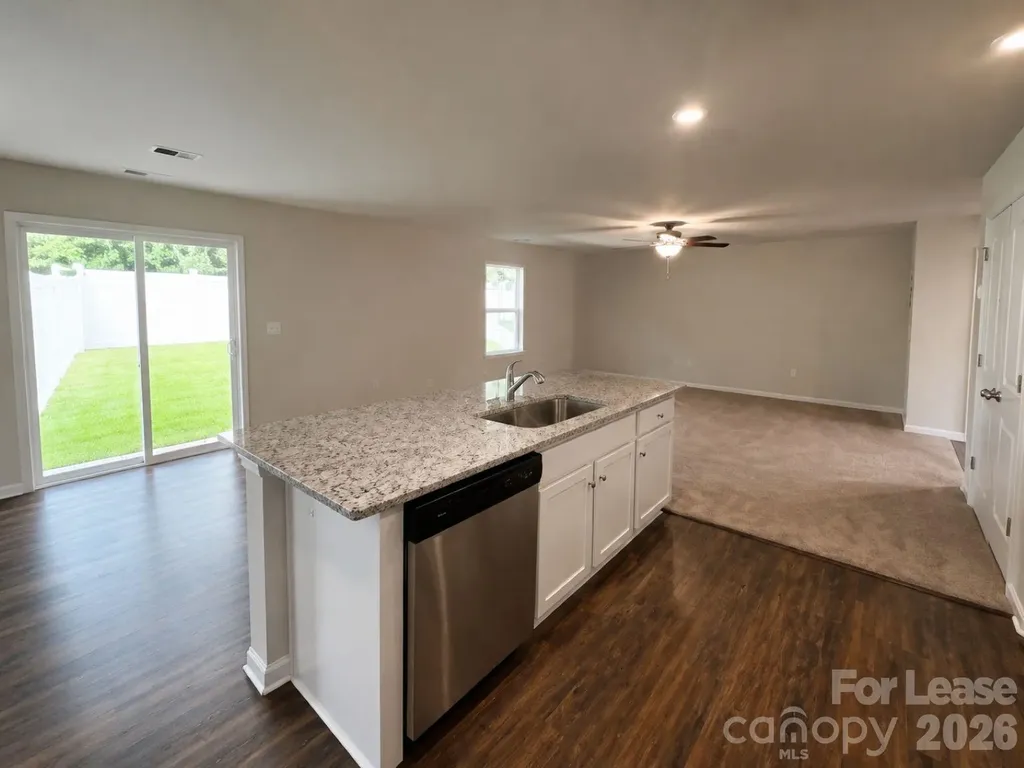 9123 Creedmore Hills Drive Charlotte NC 28214