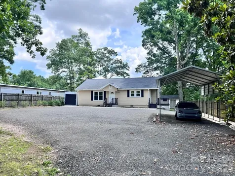 2104 Moose Road Kannapolis NC 28083