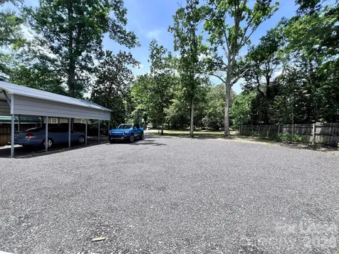 2104 Moose Road Kannapolis NC 28083