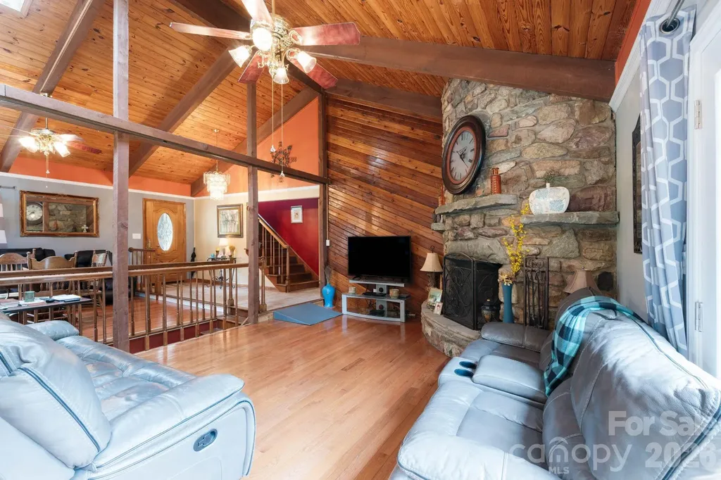 214 Fallingwood Circle Gastonia NC 28056