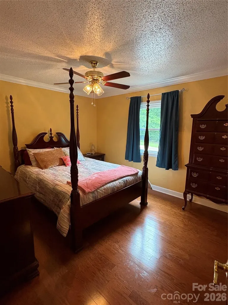 214 Fallingwood Circle Gastonia NC 28056