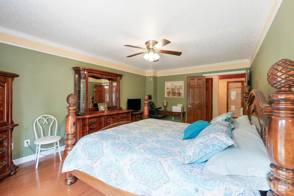 214 Fallingwood Circle Gastonia NC 28056
