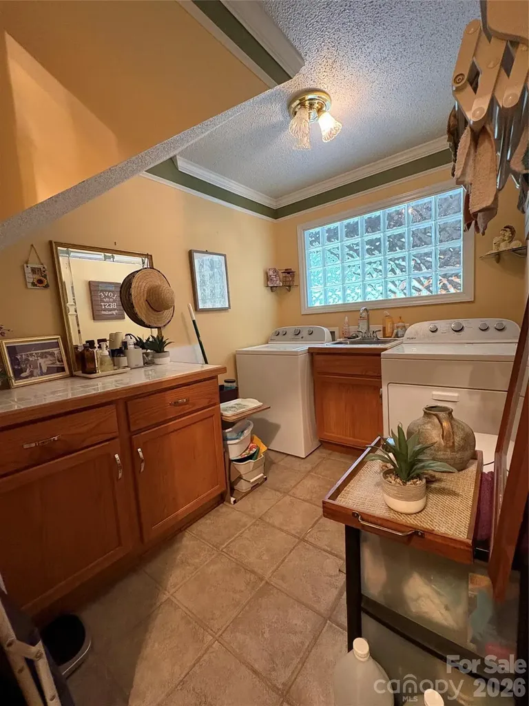 214 Fallingwood Circle Gastonia NC 28056