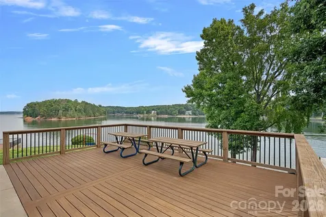 12109 Baywoods Drive Tega Cay SC 29708