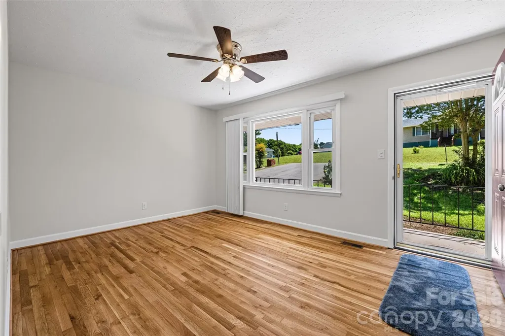 219 Belton Avenue Mount Holly NC 28120
