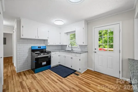 219 Belton Avenue Mount Holly NC 28120