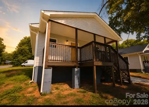1105 8th Street Statesville NC 28677