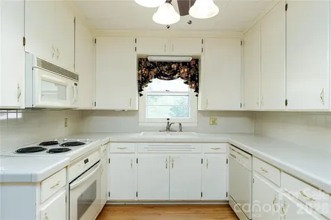 122 Whitley Road Morganton NC 28655