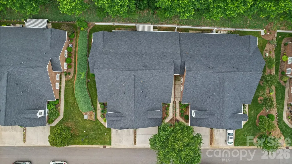 1524 Royalty Circle Statesville NC 28625