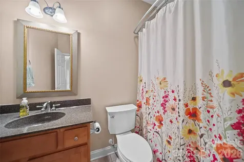 1524 Royalty Circle Statesville NC 28625