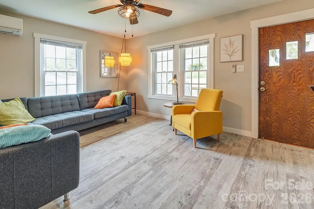 50 Hutchins Road Black Mountain NC 28711