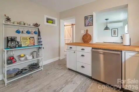 50 Hutchins Road Black Mountain NC 28711