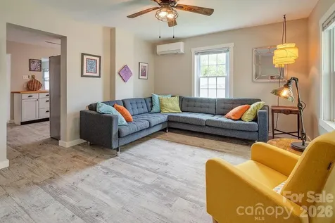 50 Hutchins Road Black Mountain NC 28711
