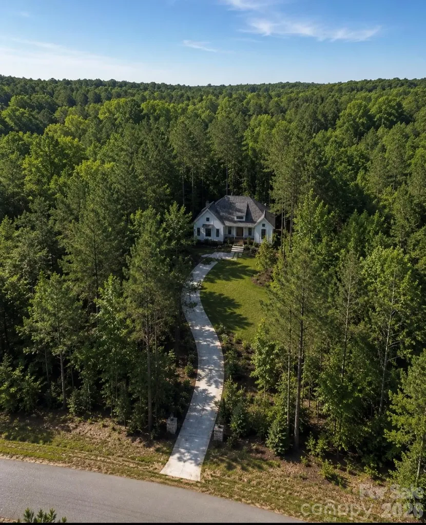 1545 & 1489 Lake Vista Drive NE Connelly Springs NC 28612