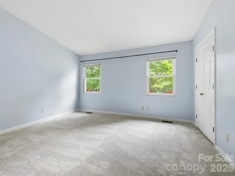 39 Rocking Porch Lane Asheville NC 28805