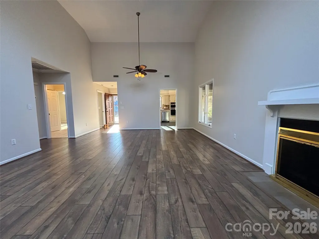 1754 12th Street NE Hickory NC 28601