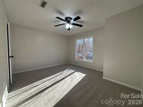 1754 12th Street NE Hickory NC 28601