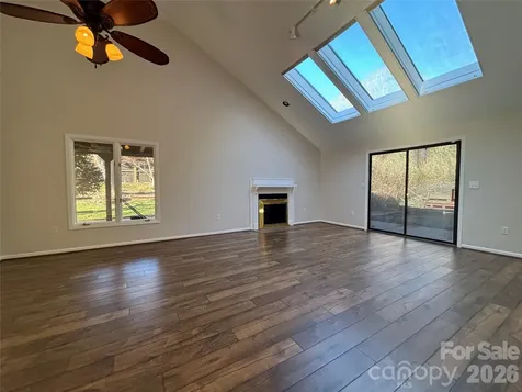 1754 12th Street NE Hickory NC 28601