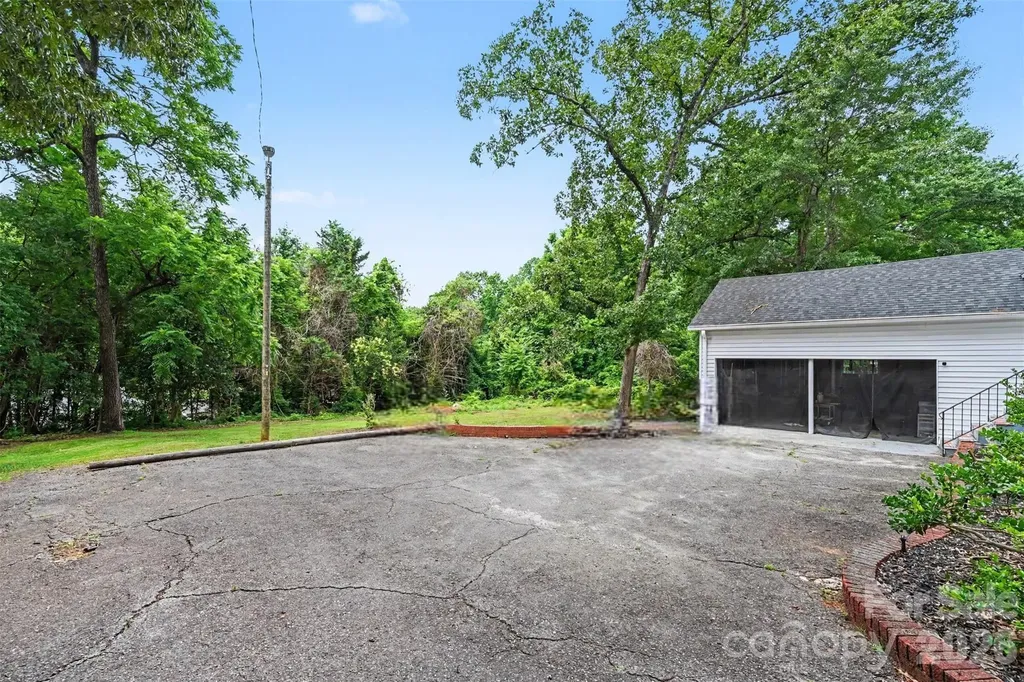 855 W Marion Street Shelby NC 28150