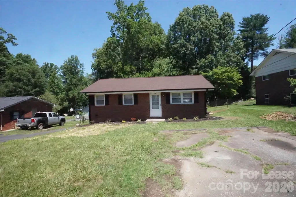 130 31st Avenue NW Hickory NC 28601
