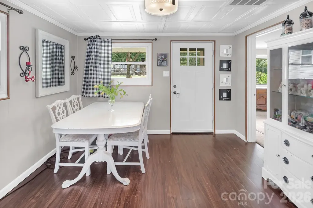 46842 Beach Road New London NC 28127