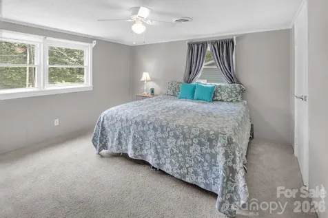46842 Beach Road New London NC 28127
