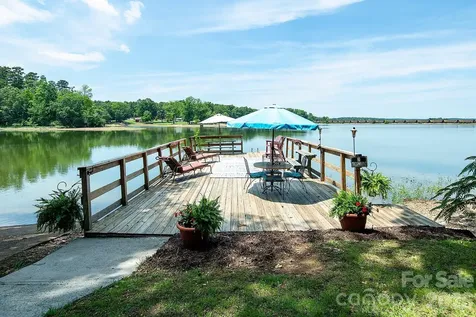 46842 Beach Road New London NC 28127