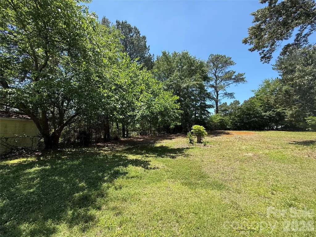 652 Cherry Street Wadesboro NC 28170