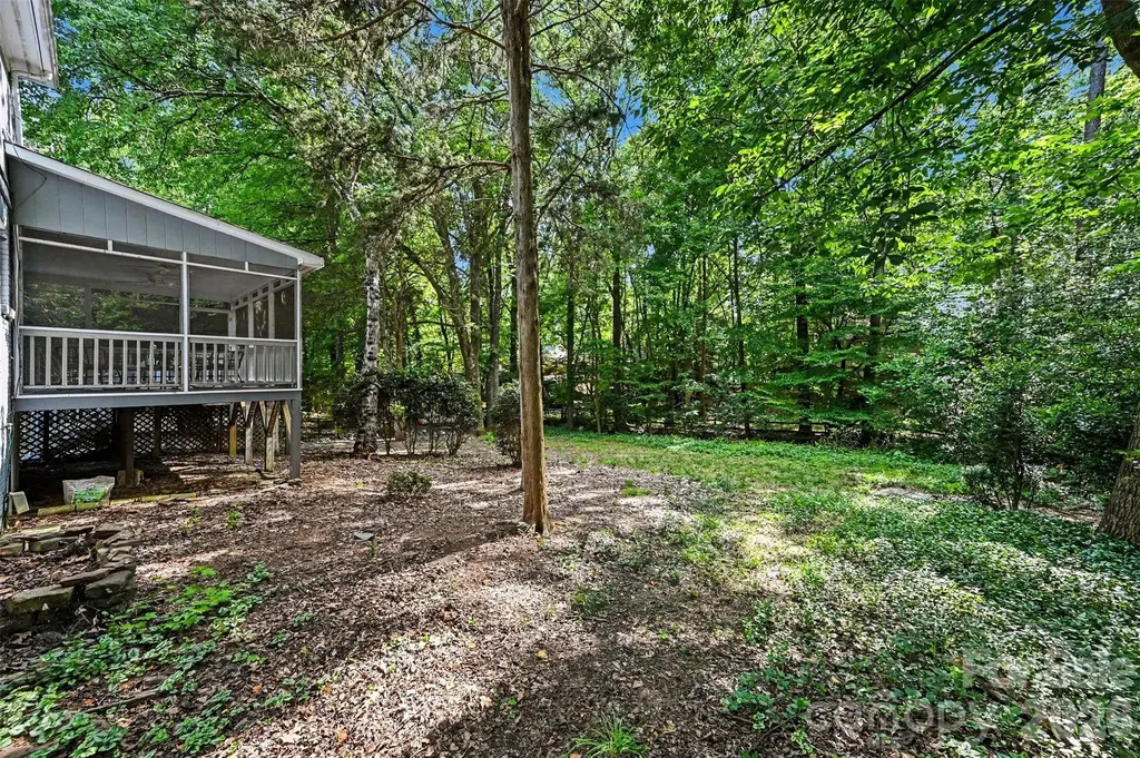 9322 New Towne Drive Matthews NC 28105