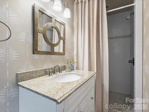 6139 Candlewood Drive Charlotte NC 28210
