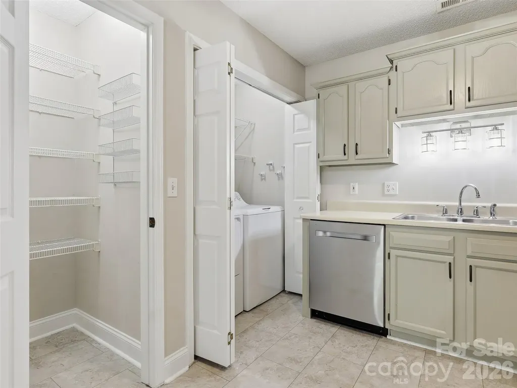 42 Queen Road Candler NC 28715