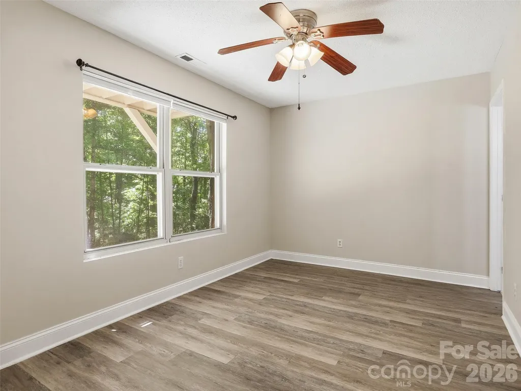 42 Queen Road Candler NC 28715