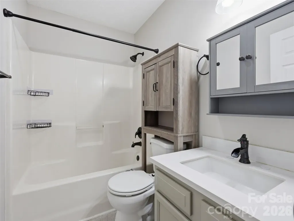 42 Queen Road Candler NC 28715