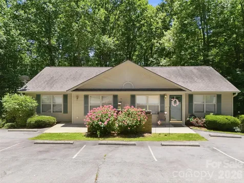 42 Queen Road Candler NC 28715