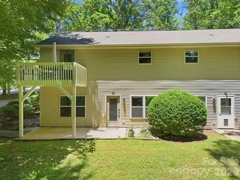42 Queen Road Candler NC 28715
