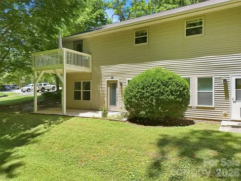 42 Queen Road Candler NC 28715