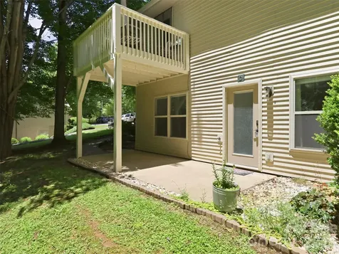 42 Queen Road Candler NC 28715