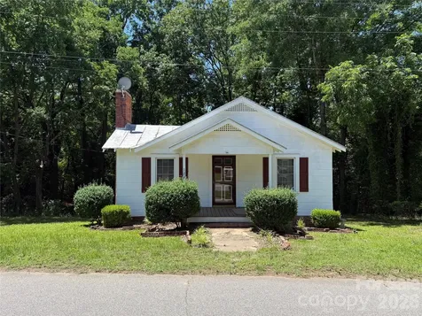 122 E Hargrave Street Wadesboro NC 28170