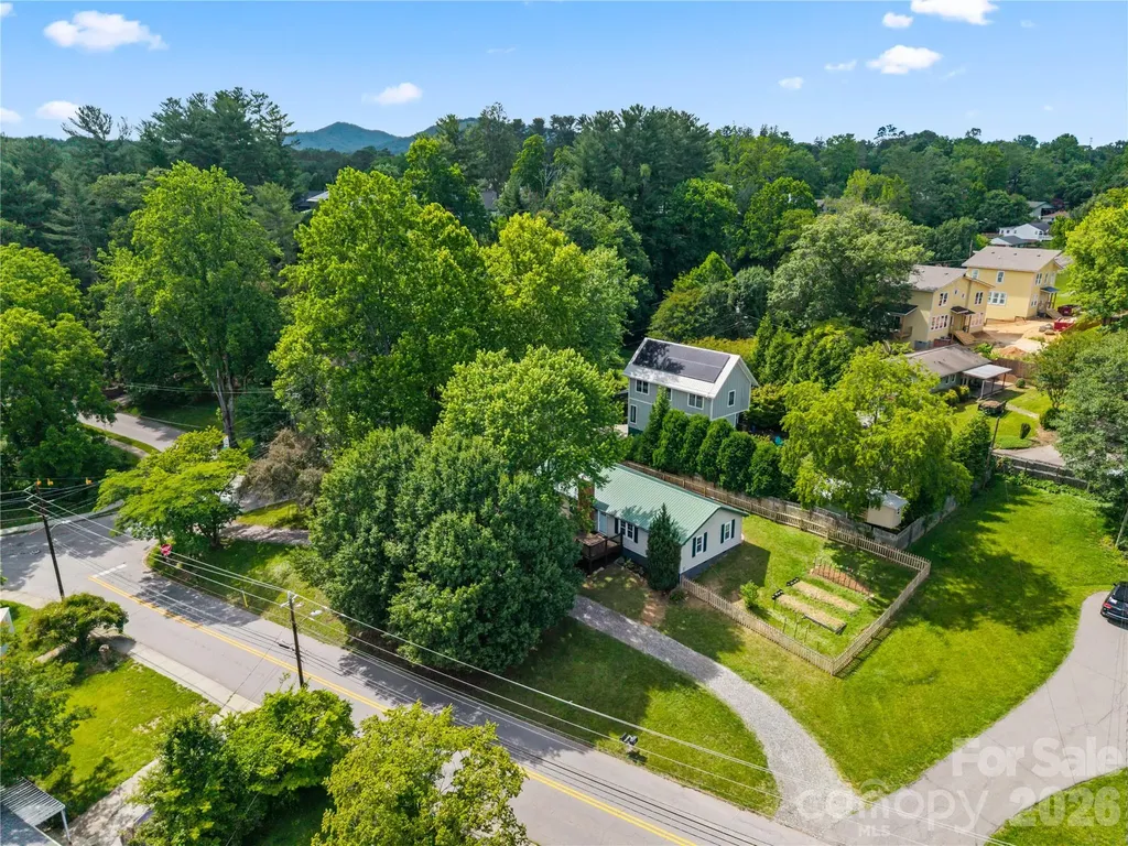 589 Sand Hill Road Asheville NC 28806