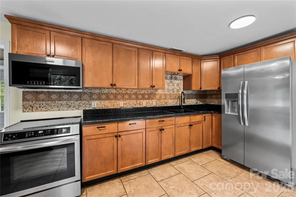 589 Sand Hill Road Asheville NC 28806