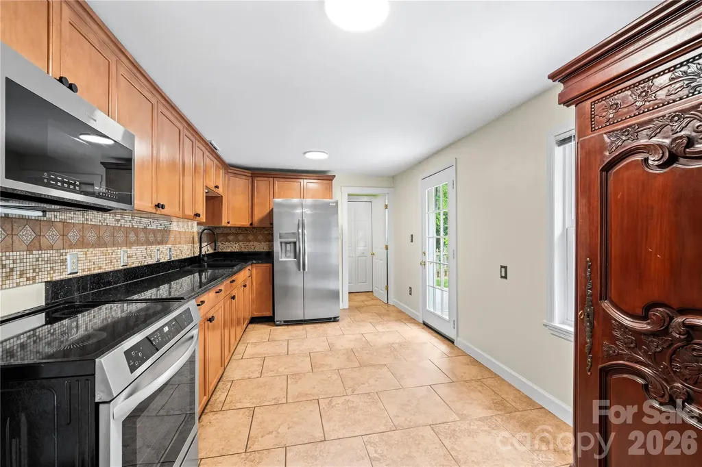 589 Sand Hill Road Asheville NC 28806