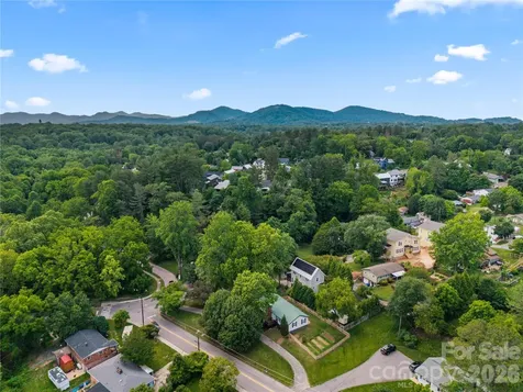 589 Sand Hill Road Asheville NC 28806