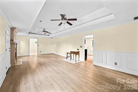 589 Sand Hill Road Asheville NC 28806