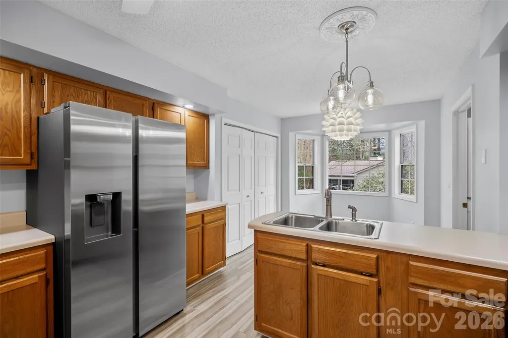 2 Manakiki Court Etowah NC 28729