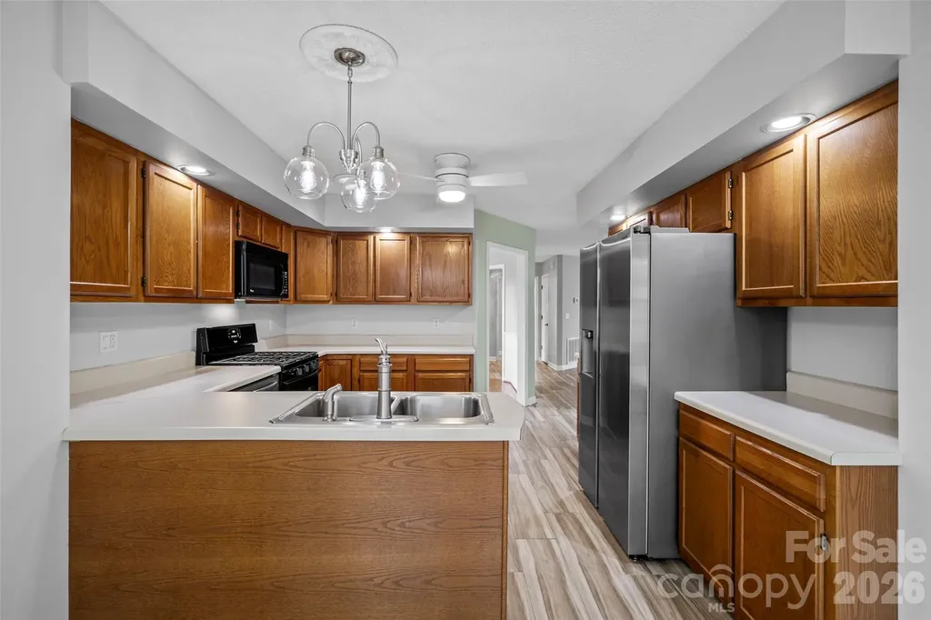 2 Manakiki Court Etowah NC 28729