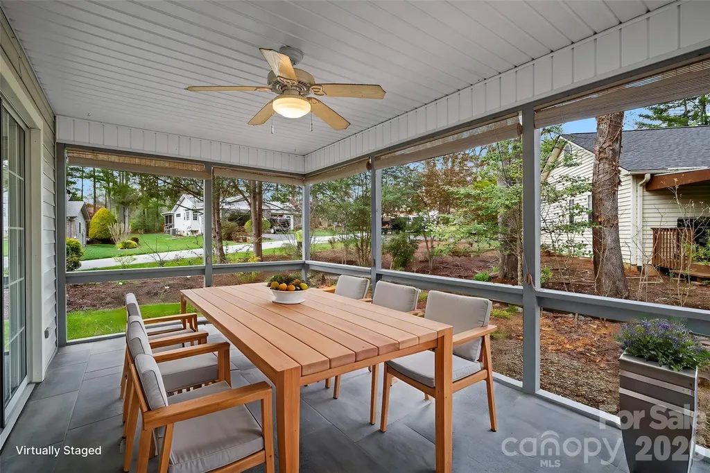 2 Manakiki Court Etowah NC 28729